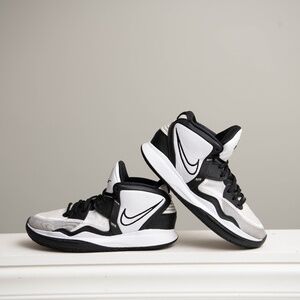 NIKE KYRIE INFINITY TB 'WHITE BLACK' Shoes Men's  / Youth Size 8.5 - DO9616-100